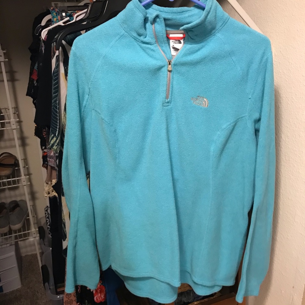 Northface turquoise pull over